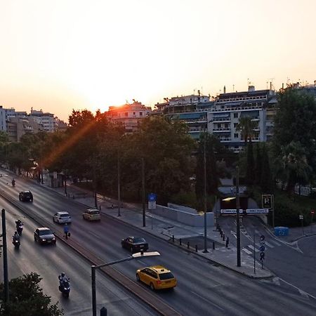 Chris'S Athens Home In The Center Of Everything ภายนอก รูปภาพ