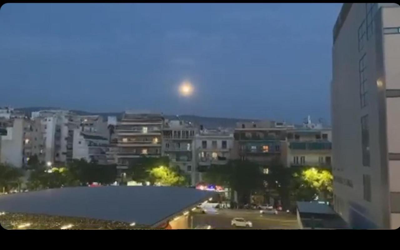 Chris'S Athens Home In The Center Of Everything ภายนอก รูปภาพ